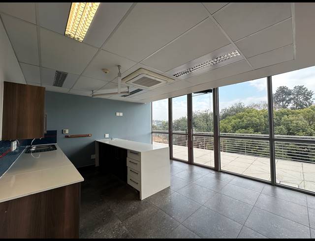 752.60M² OFFICE TO LET IN CENTURION CENTRAL